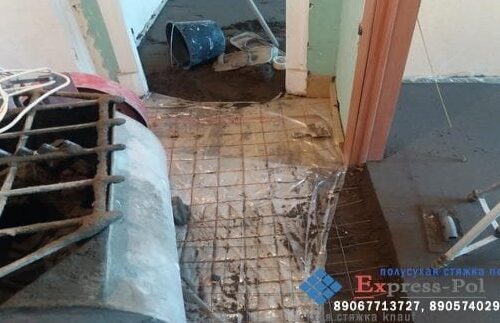 Полусухая стяжка пола в Хрущевке, старом здании, полумеханизированным способом. | Полы за День Полусухая стяжка пола в Хрущевке, старом здании, полумеханизированным способом. | Полы за День