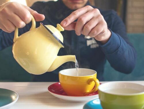 Как удалить накипь из чайника лимонной кислотой