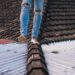 Устройство плоской кровли с внутренним водостоком